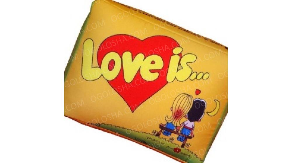 Cувенірні подушки "LOVE IS..." у вигляді жувальної гумки