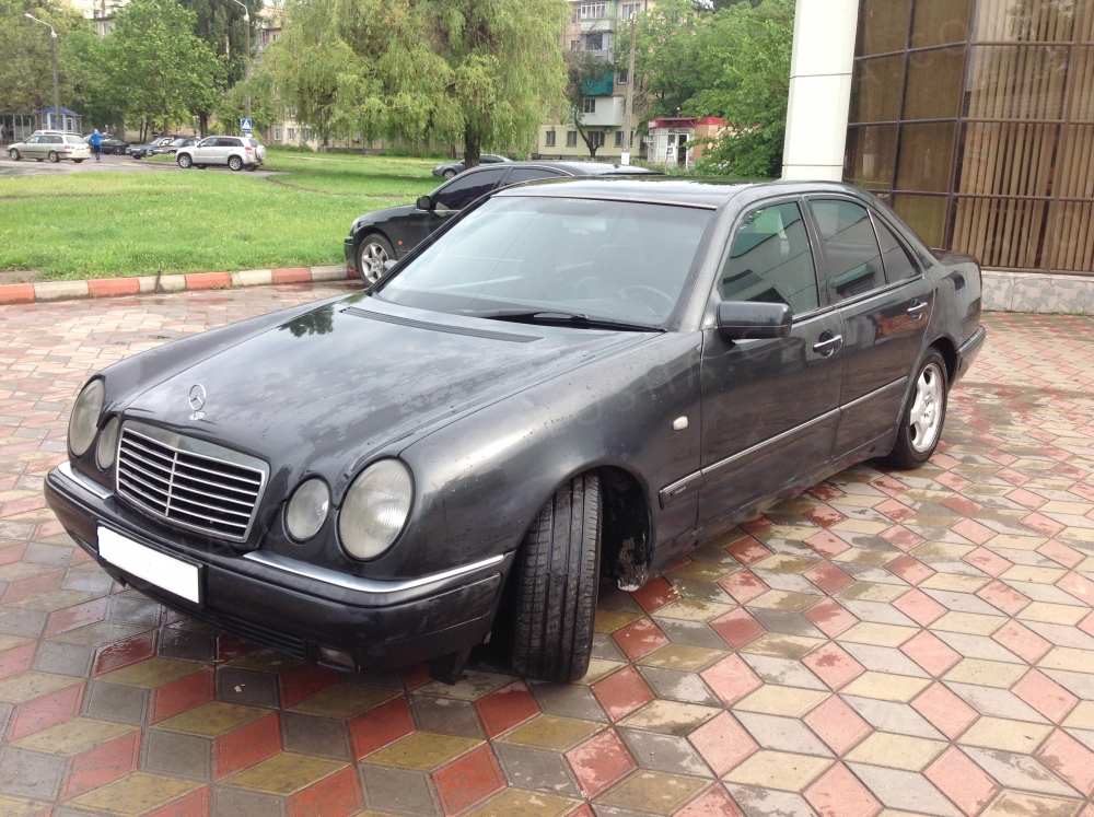 Авторазборка Mercedes E-class W210 Avantgarde