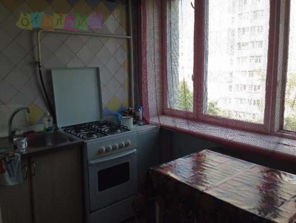 Продам 2-комнатную квартиру на Добровольского
