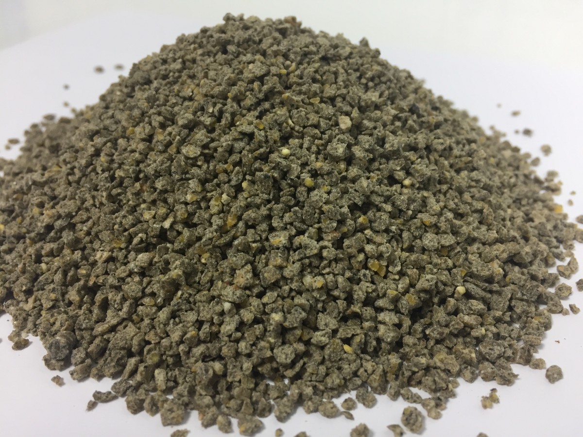 Продам полнорационный комбикорм для кур-несушек старт
