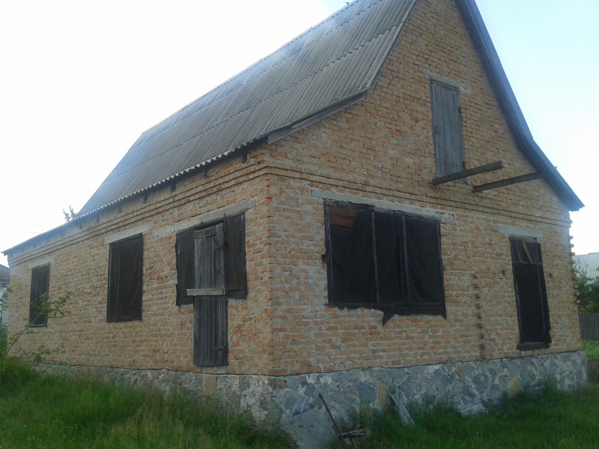 Продам недобудований будинок