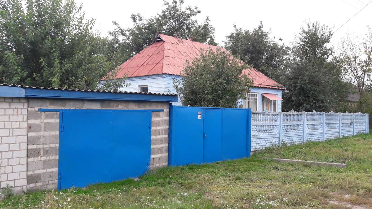 Продам дом с участком