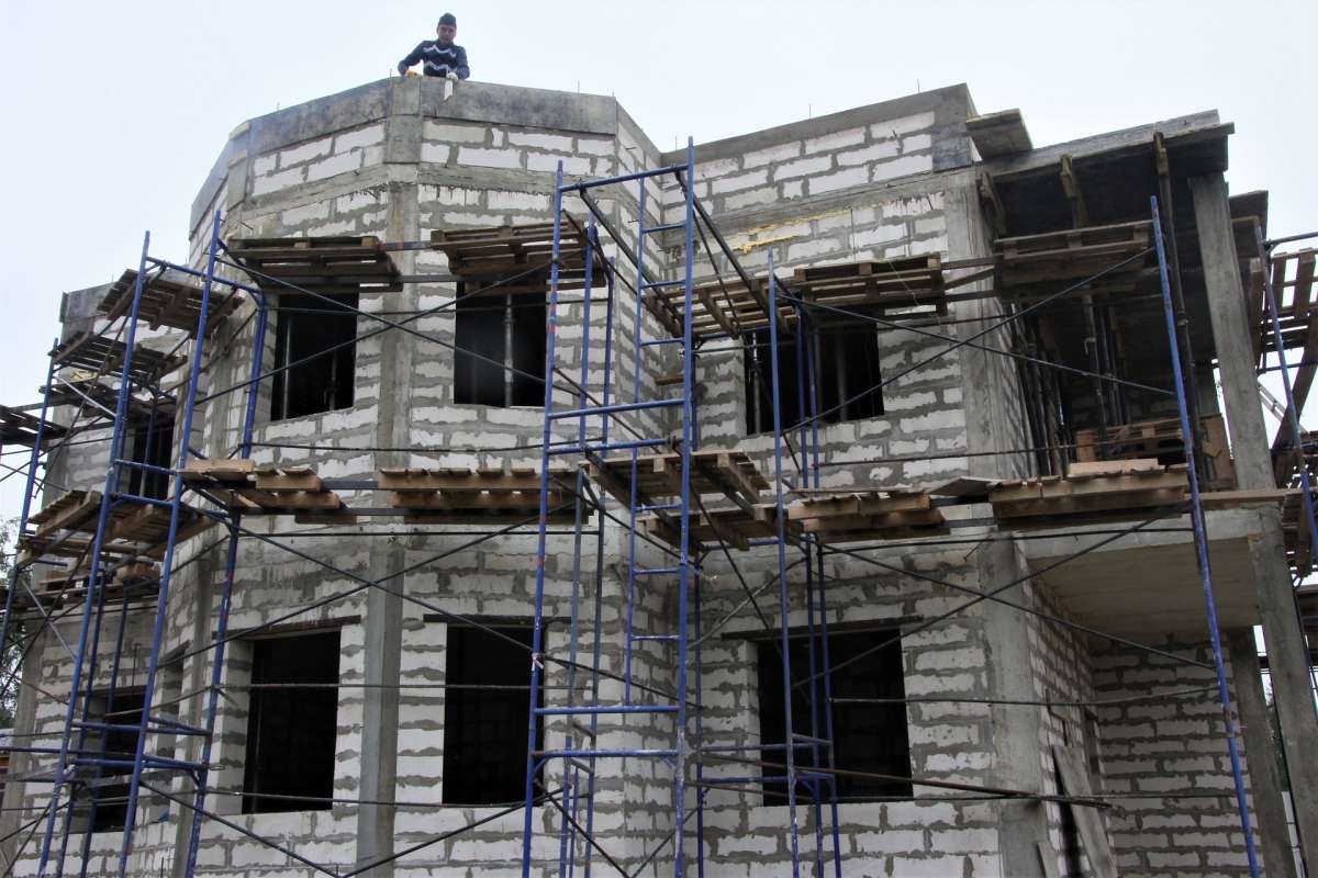 Строитель в Израиль