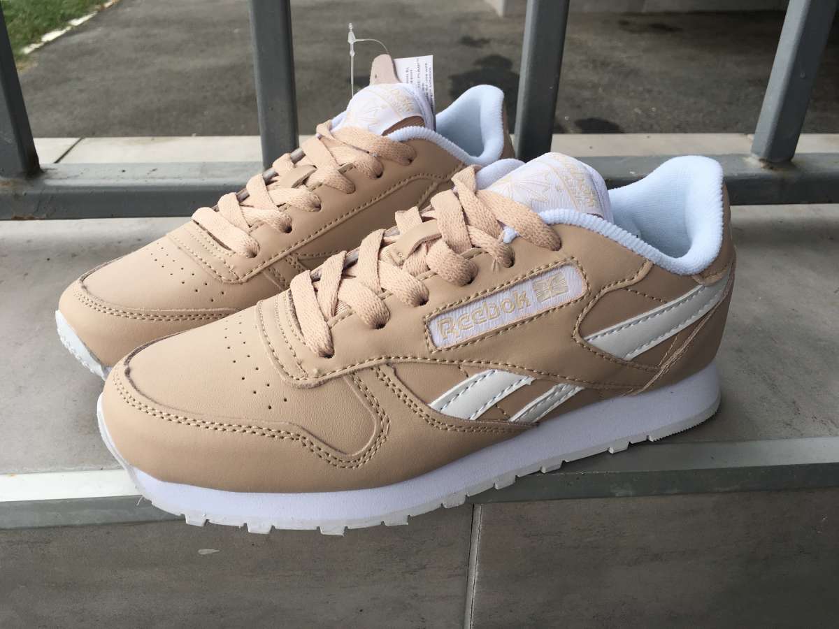 Кроссовки Reebok Classic бежевые натуральная кожа