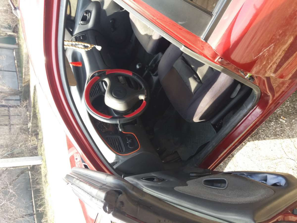 Daewoo Lanos 3000$