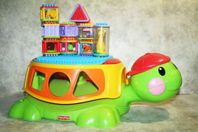 Черепаха с сенсорными строительными кубиками Fisher-Price