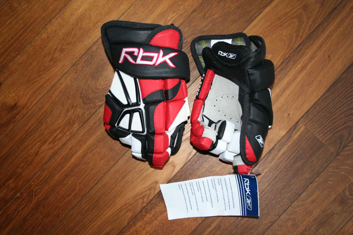 Продам краги хоккейные RBK
