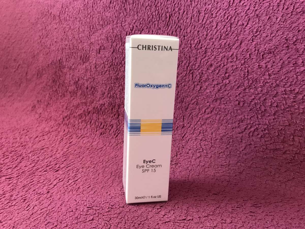 Осветляющий крем для век Christina FluorOxygen+C Eye Cream SPF 15