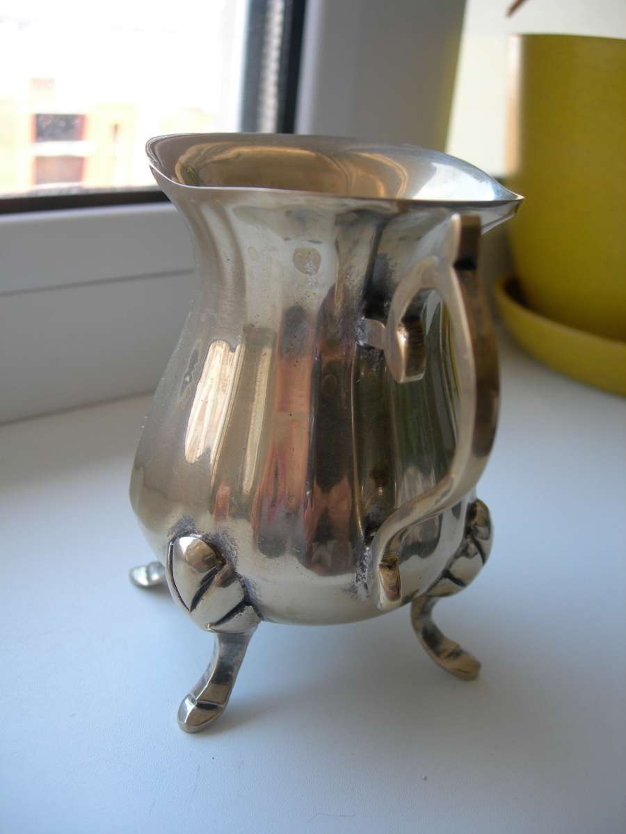 Сливочник, молочник, на лапах, бронза, Англия