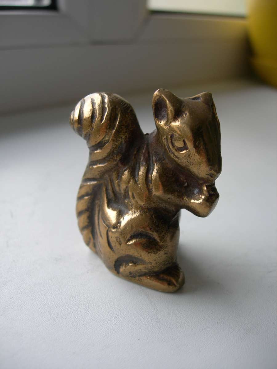 Фигурка, Белка с орешком, бронза, Германия