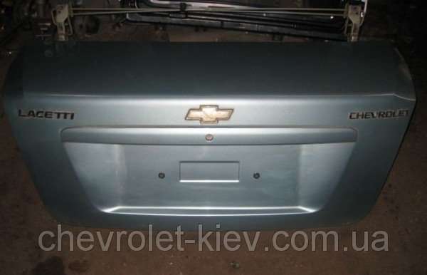 Крышка багажника шевроле лачетти седан. Крышка багажника шевроле лачетти. Chevrolet lacetti крышка багажника carnis. Крышка багажника шевроле лачетти. Крышка багажника шевроле лачетти седан.