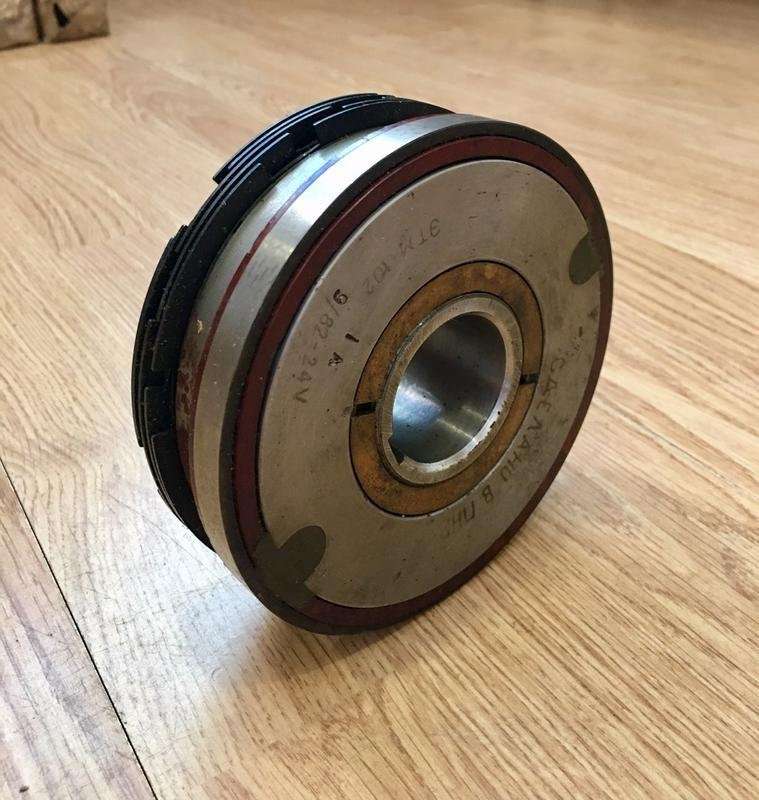 Муфта электромагнитная э1тм 114-1а. Муфта электромагнитная э1тм 102-1а. Этм 112-2в 24в электромагнитная муфта. Муфты этм 102. Муфта этм 102-1н.