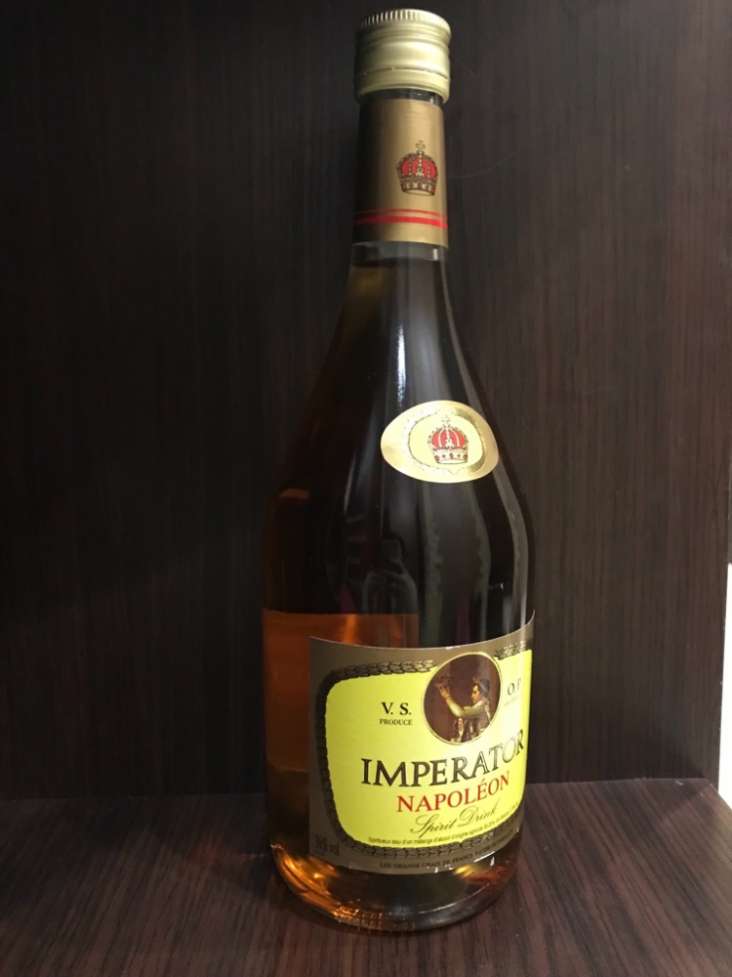O. бренди император. бренди imperator napoleon v. бренди napoleon 1l france. коньяк принц дариньяк хо 0.
