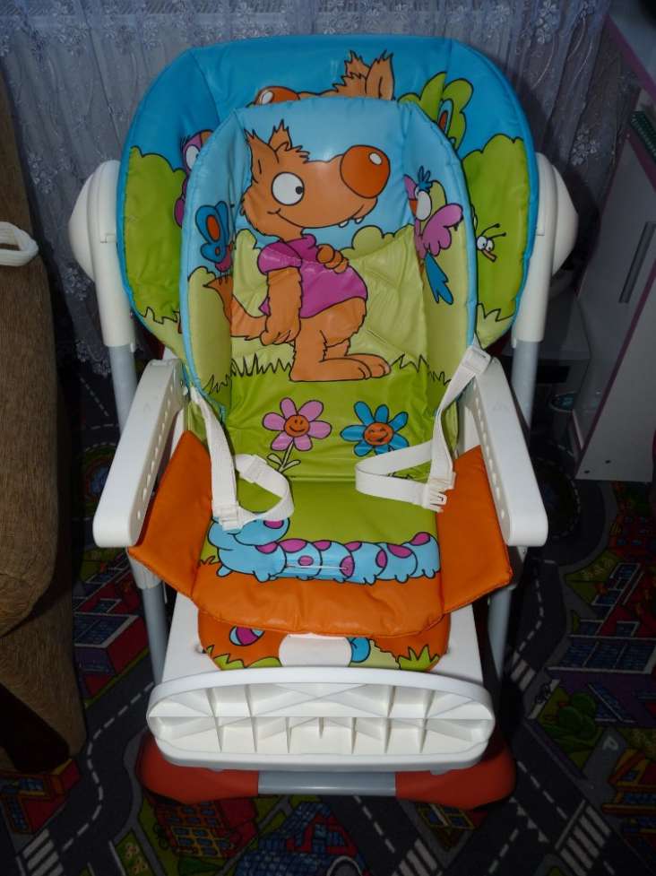 Стульчик для кормления Chicco Polly 2в1 в отличном состоянии