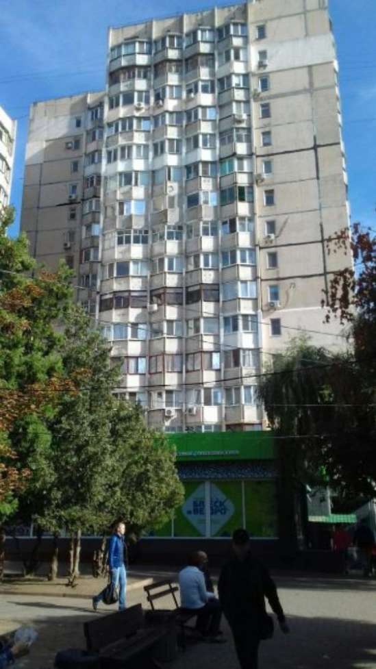 1 комнатная квартира на Крымской.