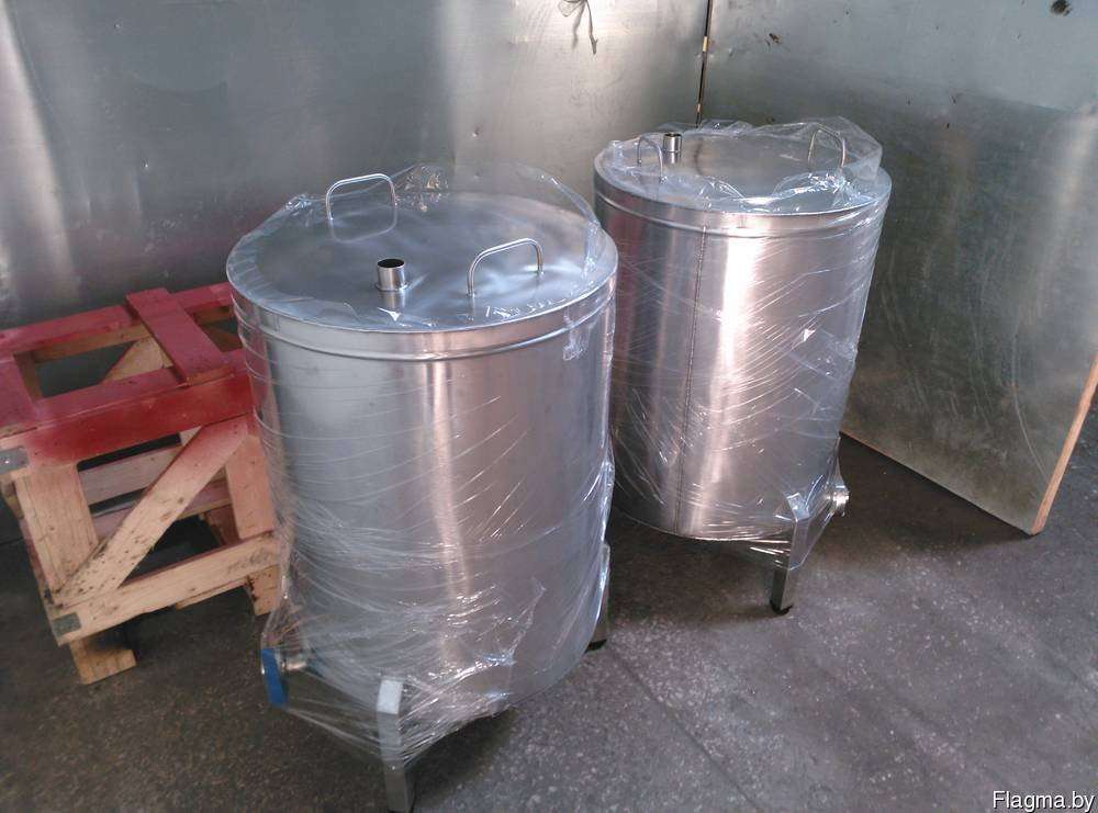 Термоемкость политтруб. Промышленная емкость из нержавейки 400л. Бак для спирта 300 литров из нержавейки. Емкость из нержавейки. Емкость для хранения спирта.