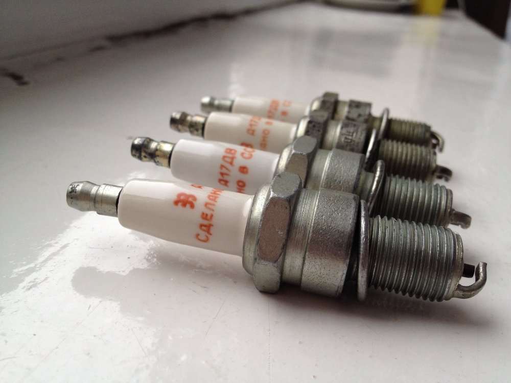 свечи а 17 дв. свечи уфа 24 размер. зазс свеча зажигания а17дв. свечи а17дв-10 применяемость. свеча а14-дврм brisk газ дв.